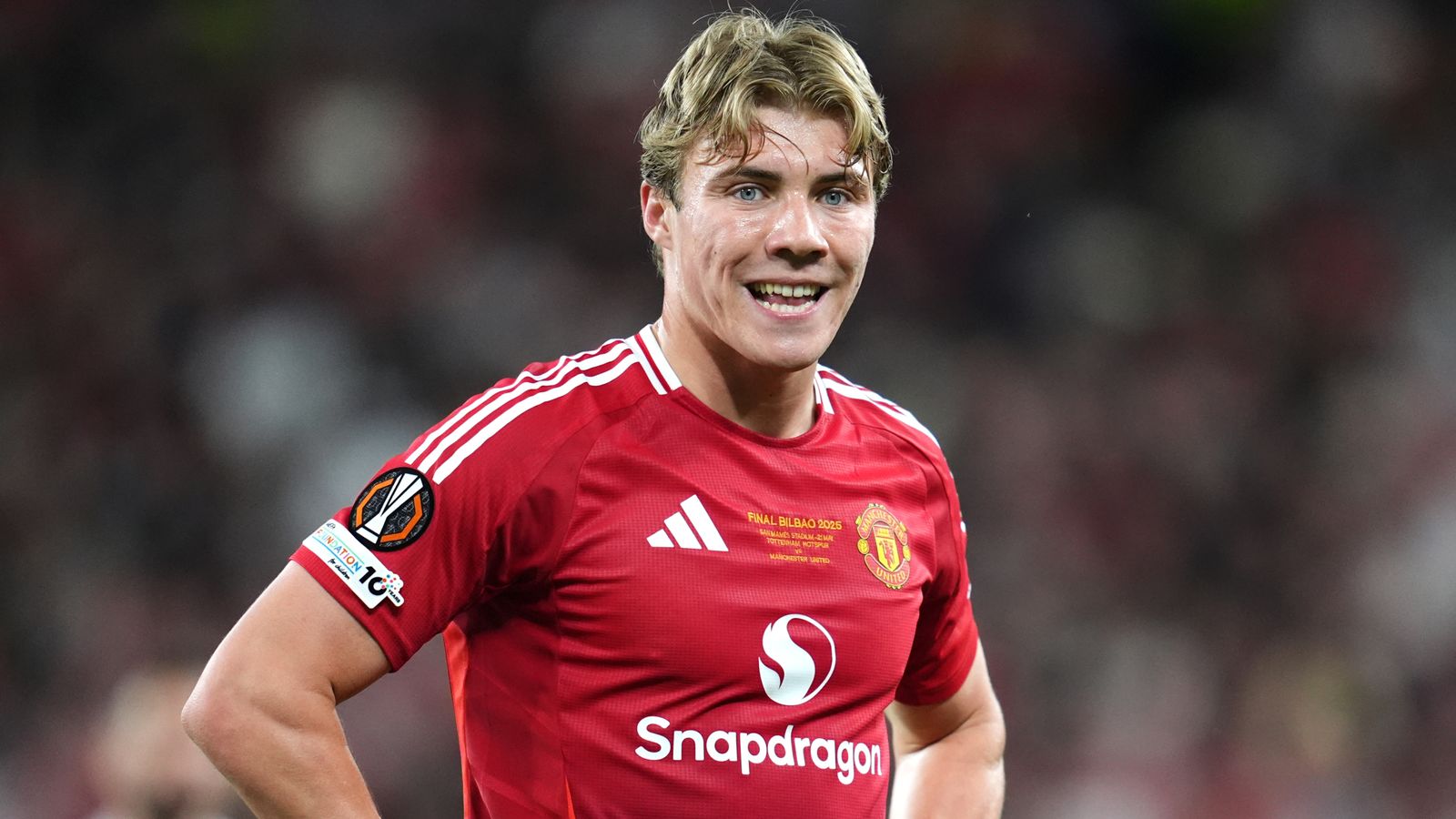 Man Utd transfer news: AC Milan in talks over deal for Rasmus Hojlund after Benjamin Sesko arrival – Sky Sports
