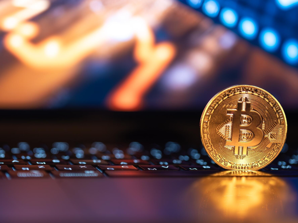 Cryptocurrency Live News & Updates : Ethereum's Rally: ETFs and DeFi Drive $6,800 Target – The Economic Times